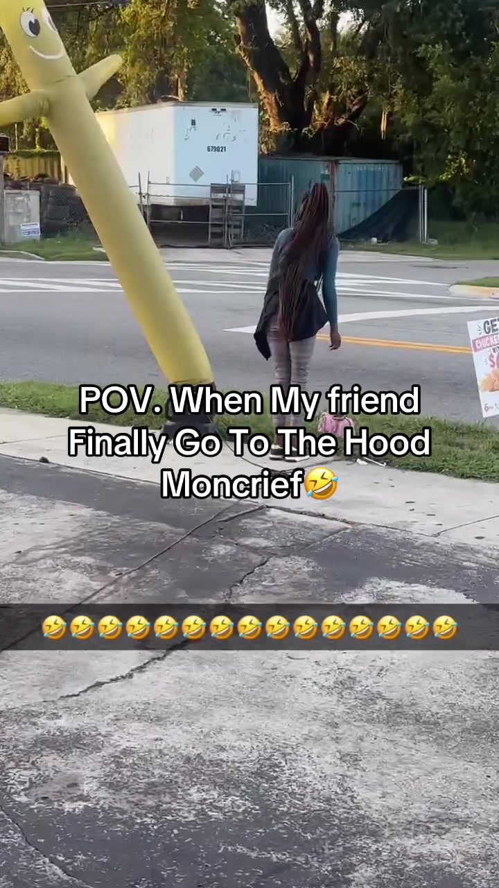 Original upload thumbnail for When I Take My Friend To Moncrief hood